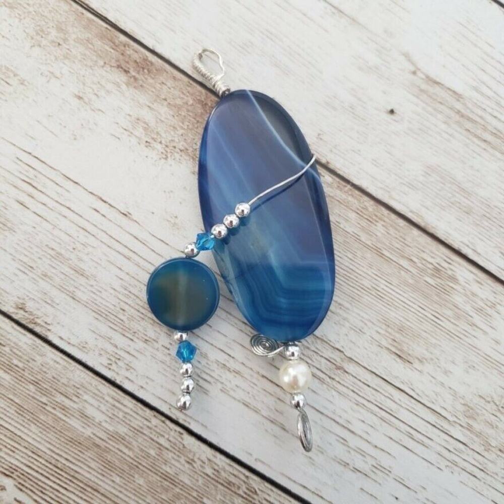 Vintage Pendant - Blue Tones with Silver Tone Detail - No Chain Included
